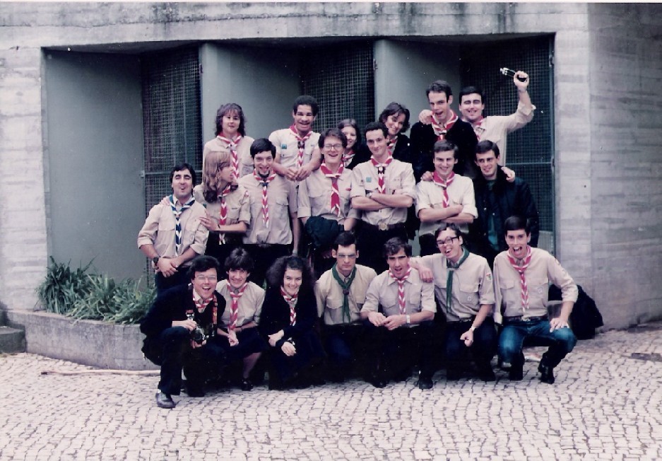 Foto após Promessas em Paço de Arcos - Largo Da Igreja 